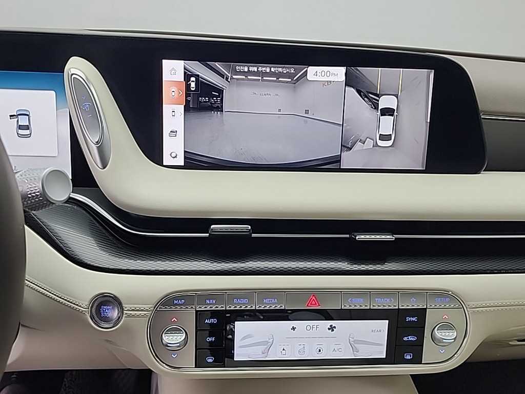 Genesis G90 - Vista 10