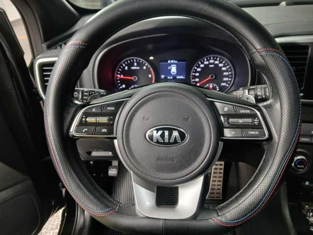 KIA Sportage - Vista 8