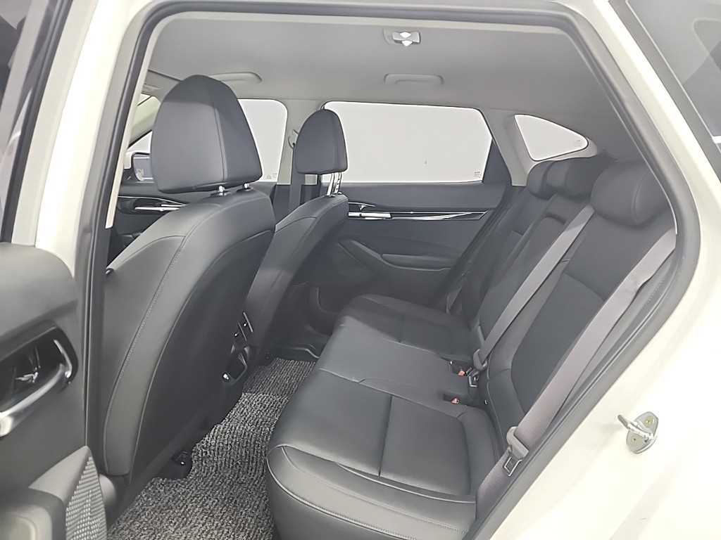 KIA Seltos - Vista 12