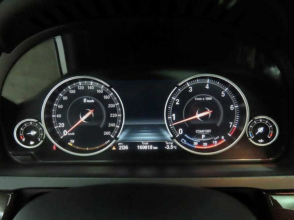 BMW 7 Series - Vista 9