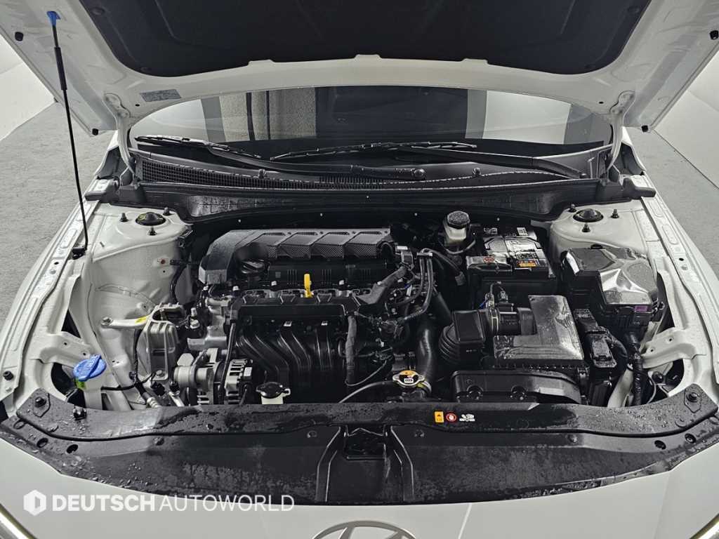 HYUNDAI Avante - Vista 6