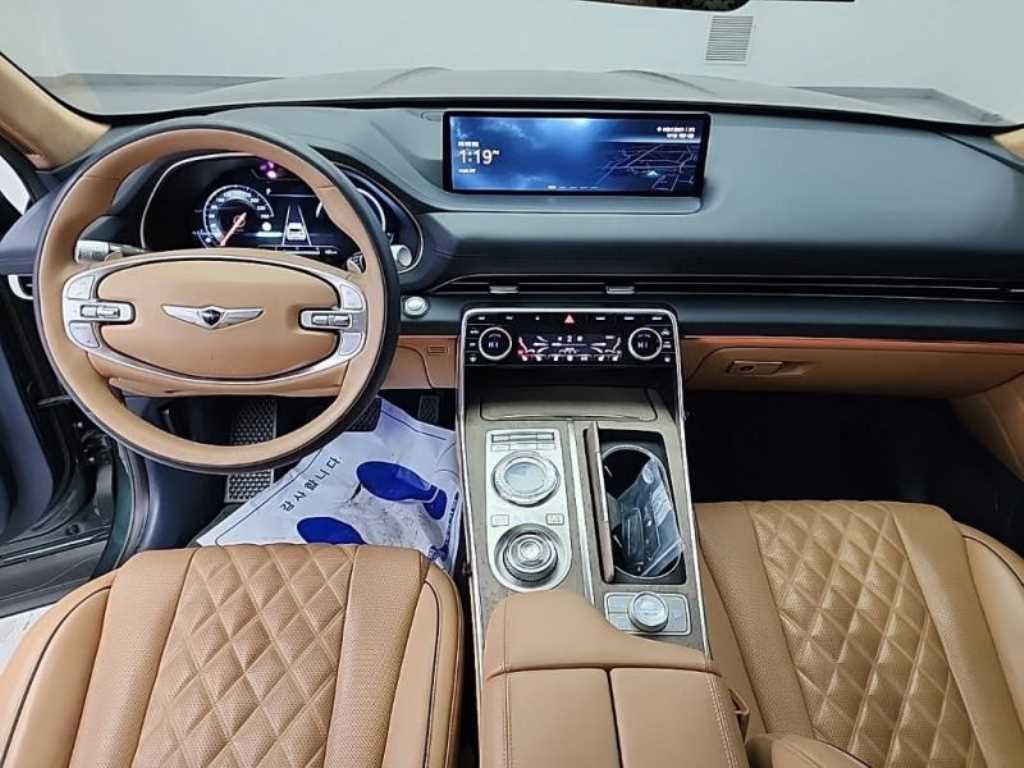 Genesis GV80 - Vista 7