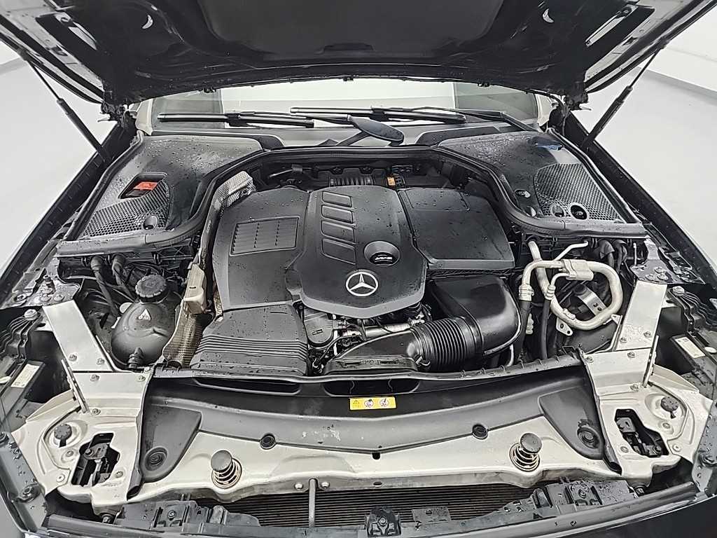 Mercedes Benz CLS Class - Vista 5