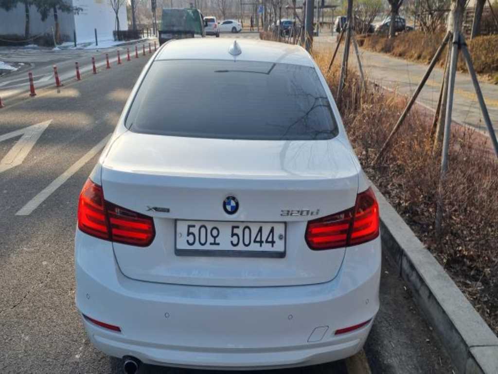 BMW 3 series 2015 Blanco - Importación desde Corea - HF Imports Iquique - Foto 1