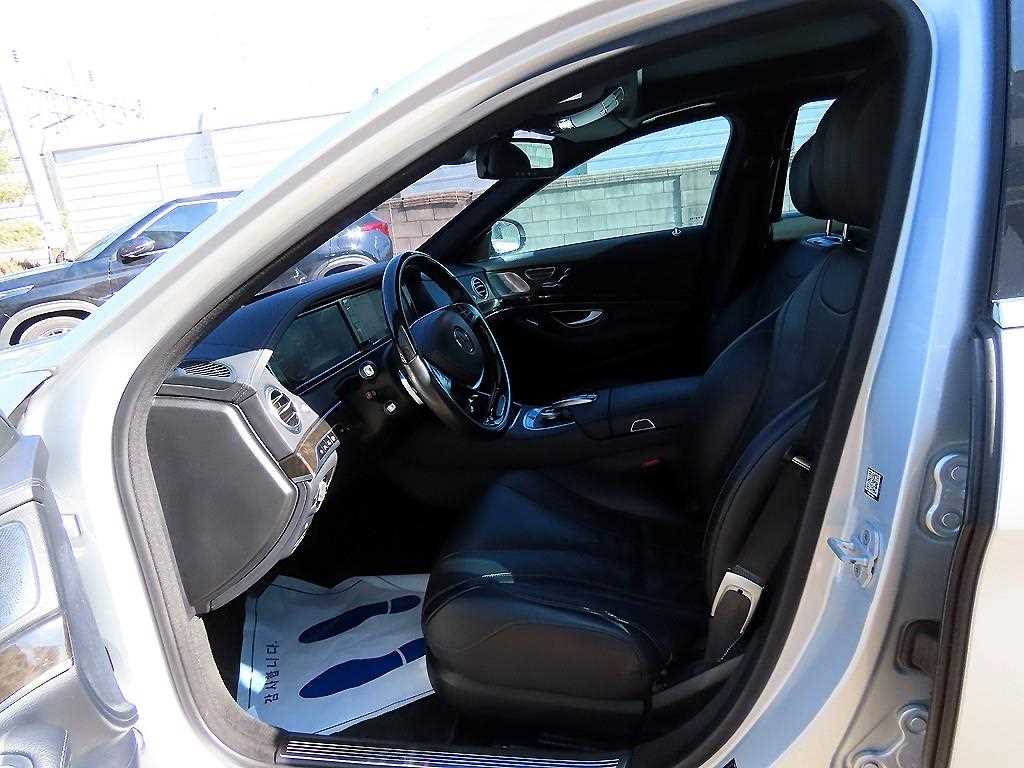 Mercedes Benz S Class - Vista 5