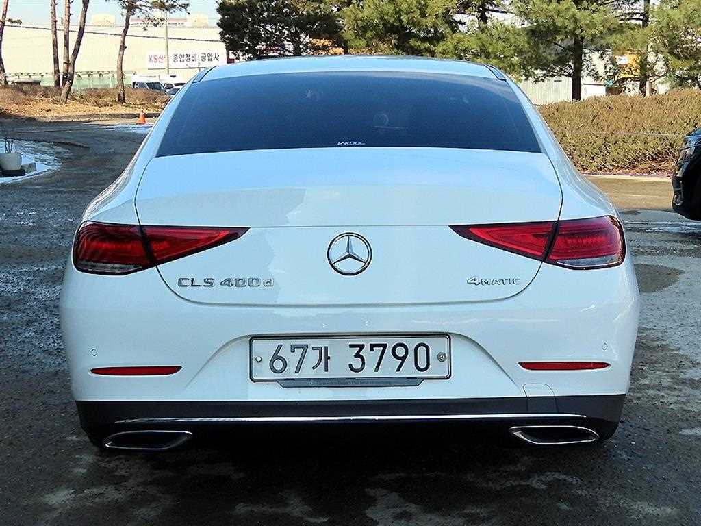Mercedes Benz CLS Class - Vista 4