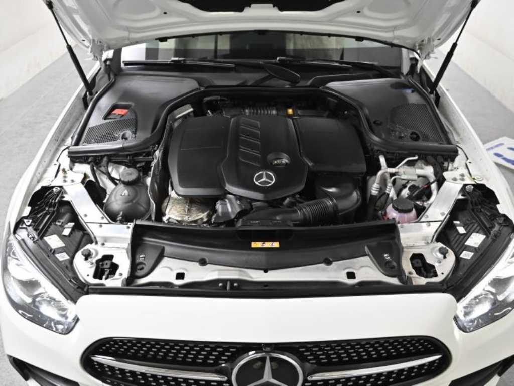 Mercedes Benz E class - Vista 6