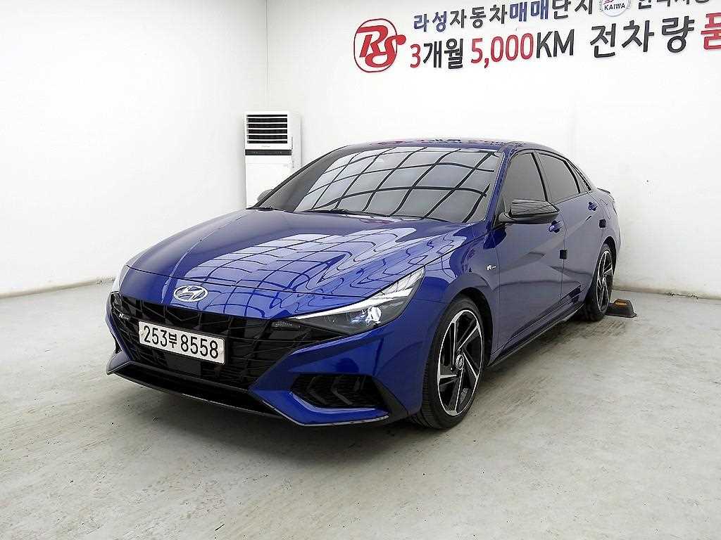 HYUNDAI Avante - Vista 2