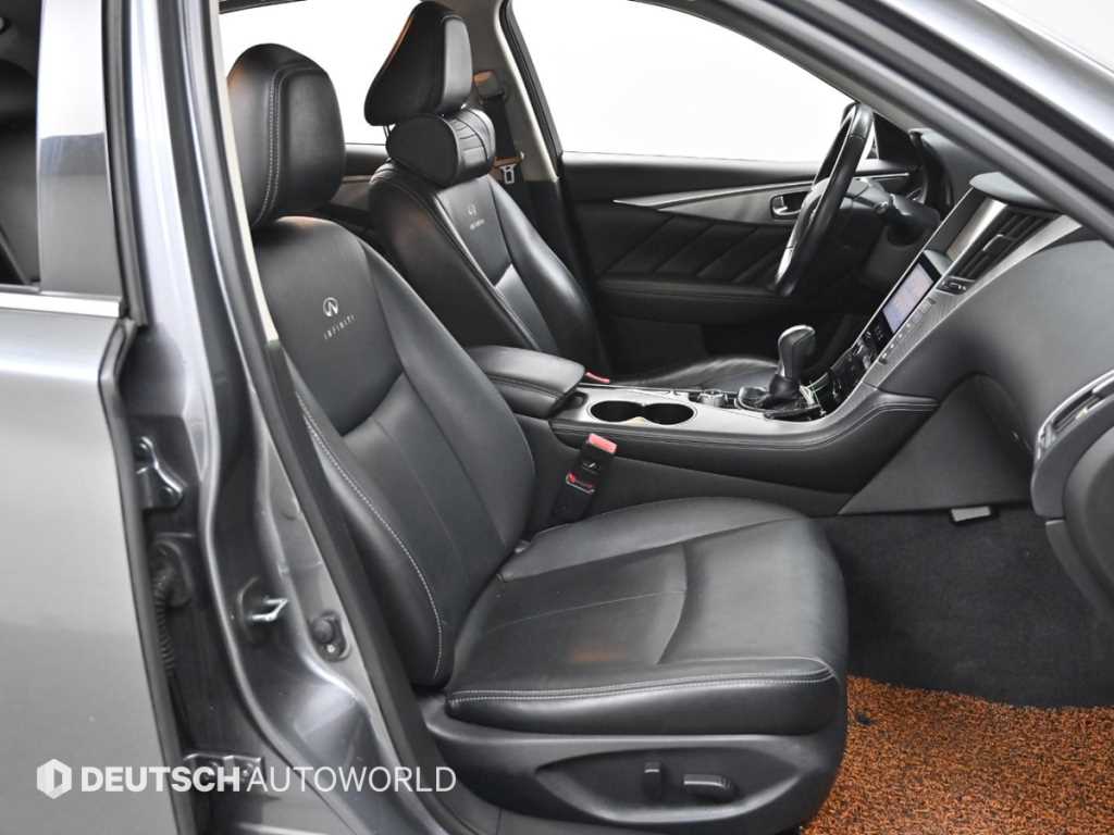Infiniti Q - Vista 10