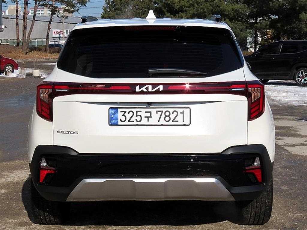 KIA Seltos - Vista 4