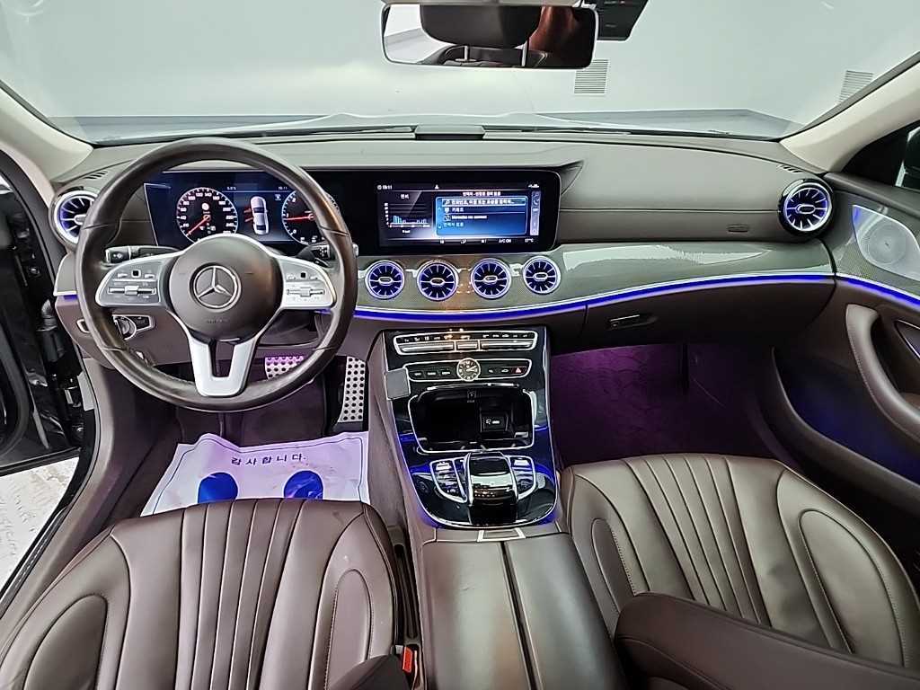 Mercedes Benz CLS Class - Vista 7