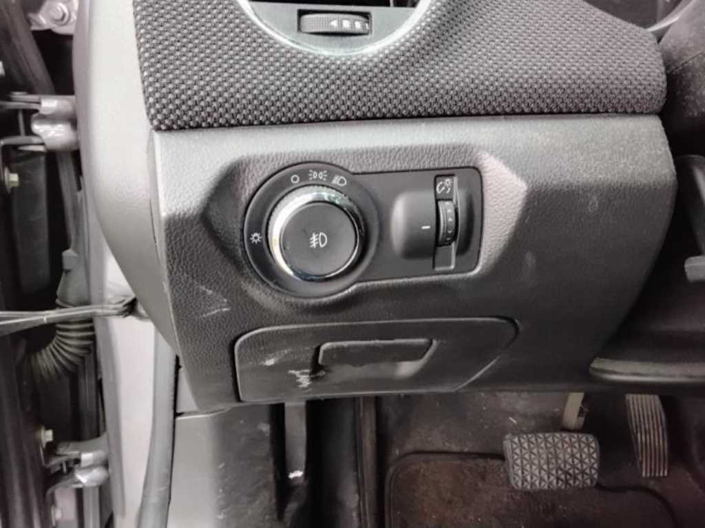 Chevrolet Cruise - Vista 11