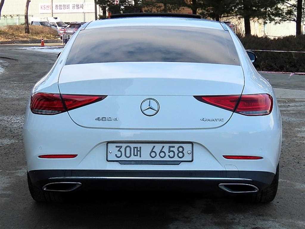 Mercedes Benz CLS Class - Vista 4