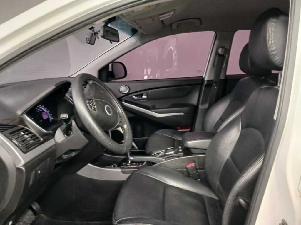 Ssangyong Korando - Vista 7