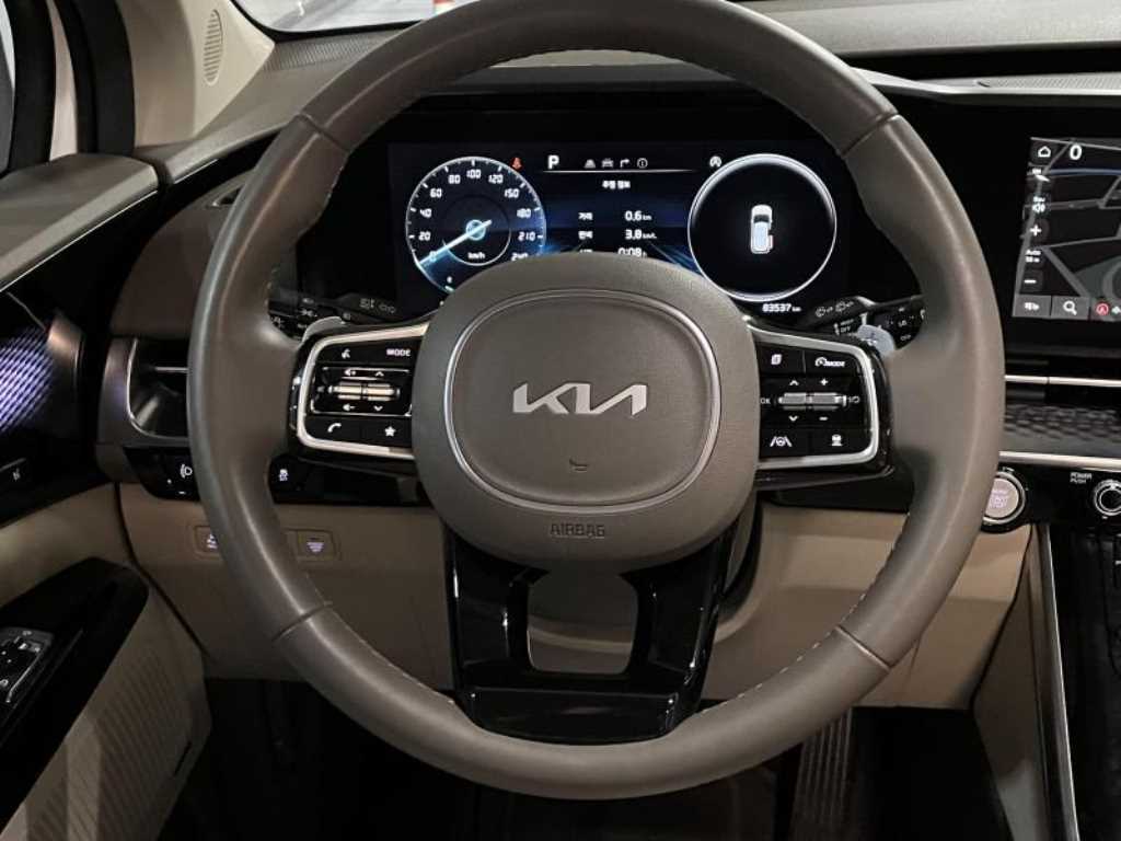 KIA Carnival - Vista 7