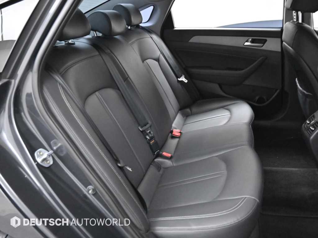 HYUNDAI Sonata - Vista 12