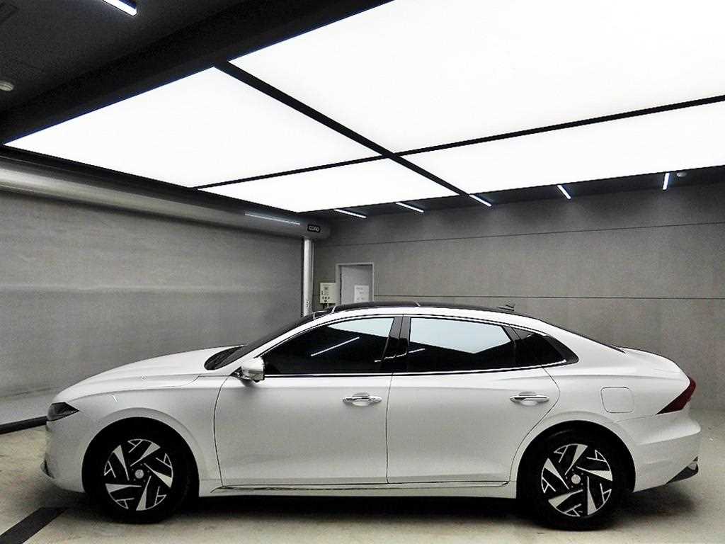 HYUNDAI Grandeur - Vista 4