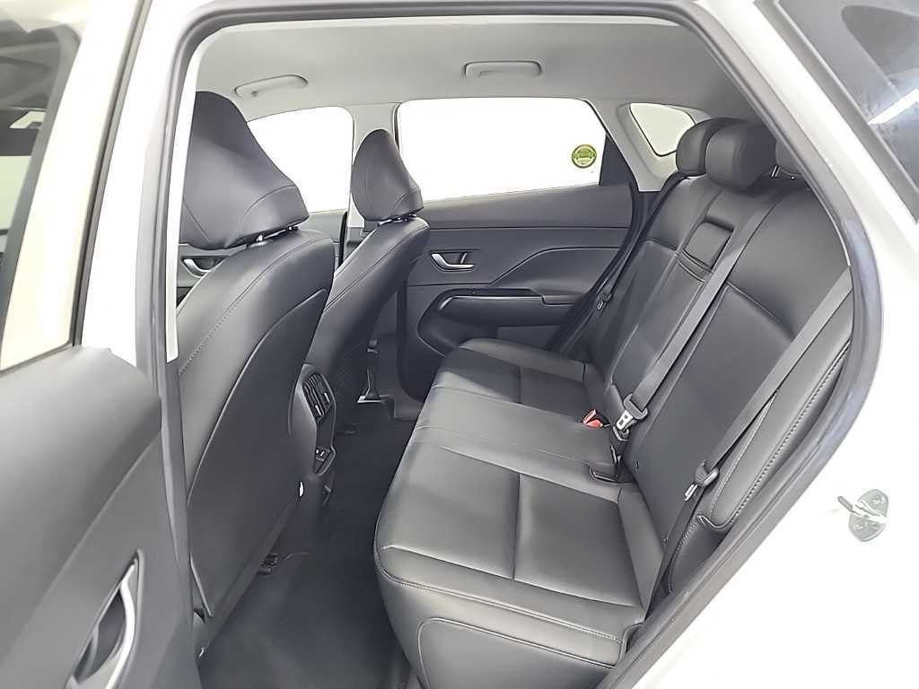 HYUNDAI Kona - Vista 12