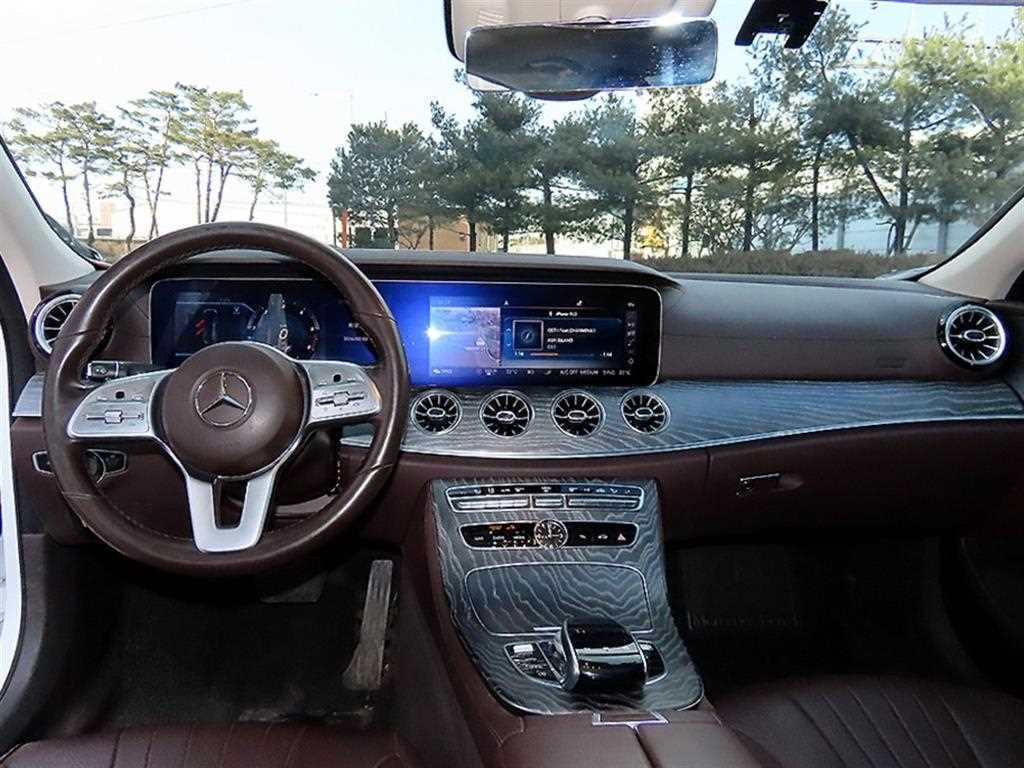 Mercedes Benz CLS Class - Vista 7