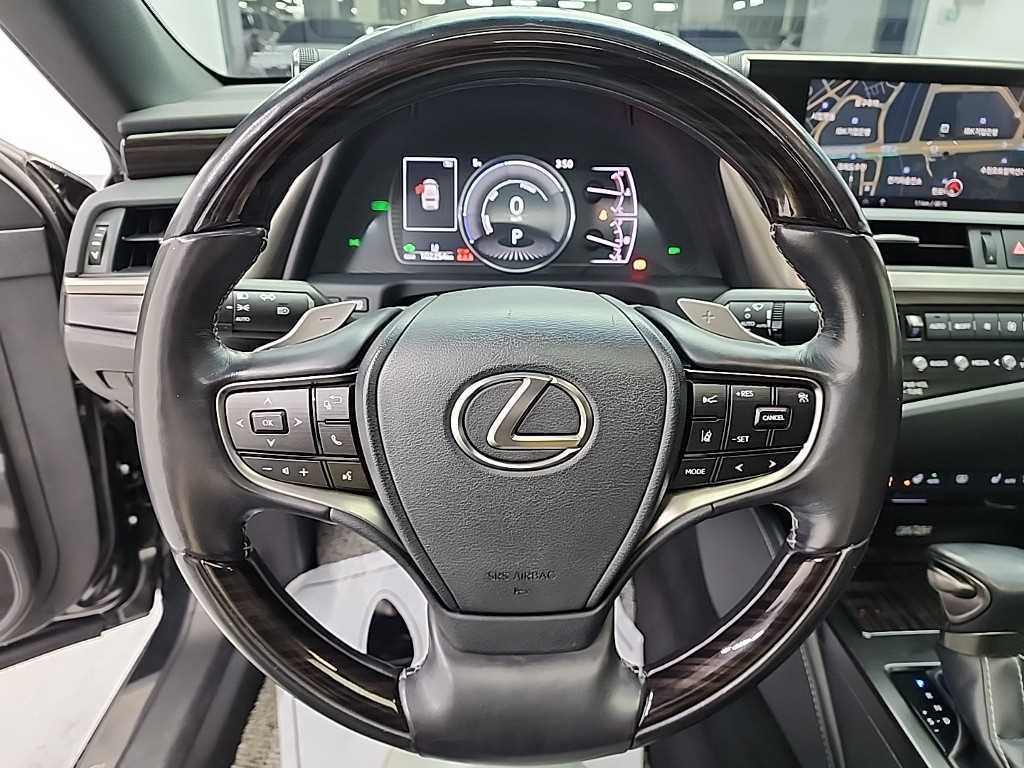 Lexus ES - Vista 9