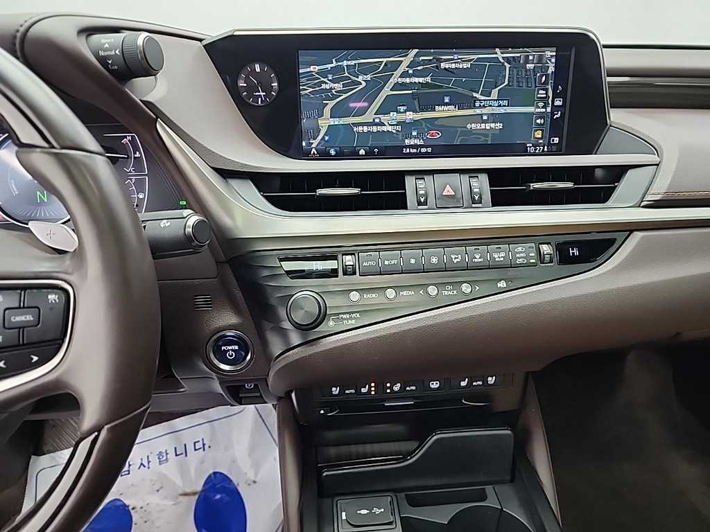 Lexus ES - Vista 10