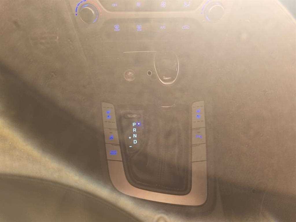 HYUNDAI Avante - Vista 6