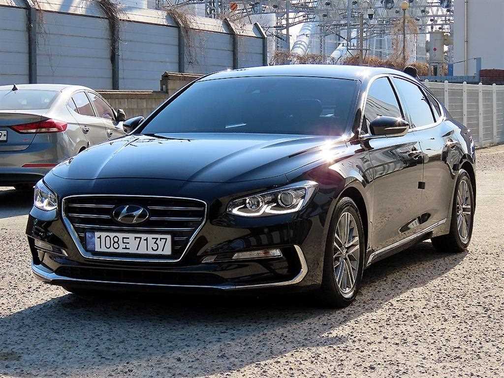 HYUNDAI Grandeur - Vista 2