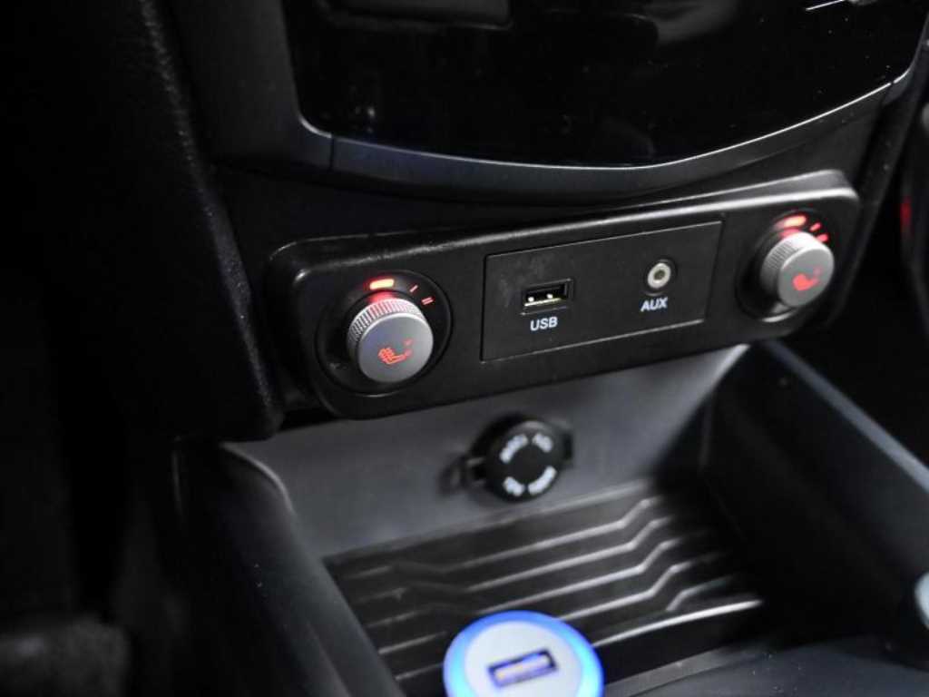 Ssangyong Tivoli 2018 Blanco - Importación desde Corea - HF Imports Iquique - Foto 17