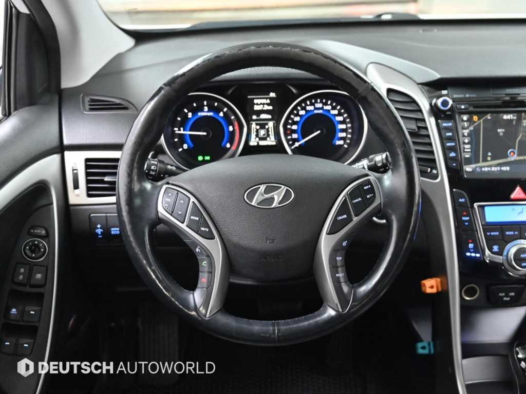 HYUNDAI i30 2016 Blanco - Importación desde Corea - HF Imports Iquique - Foto 13