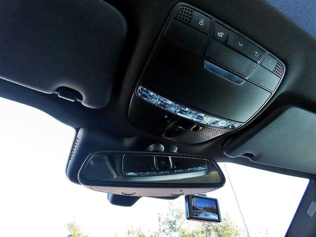 Mercedes Benz C Class 2017 Negro - Importación desde Corea - HF Imports Iquique - Foto 17