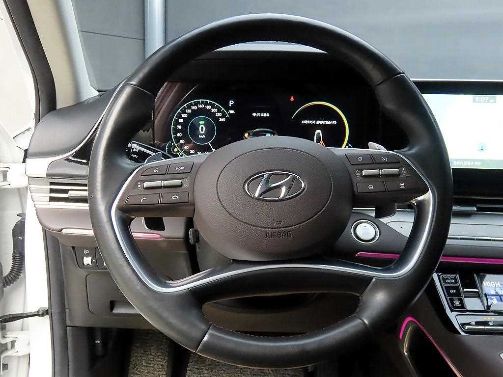 HYUNDAI Grandeur - Vista 9