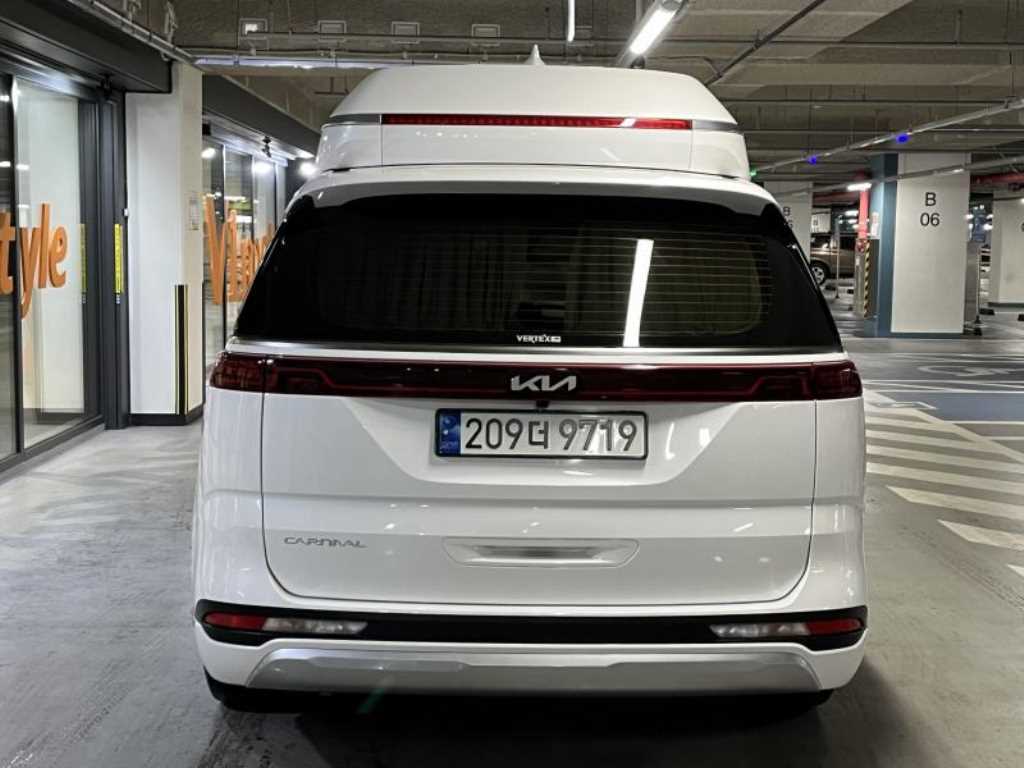 KIA Carnival - Vista 5