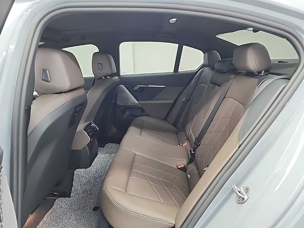 BMW 5 Series 2025 Gris - Importación desde Corea - HF Imports Iquique - Foto 13