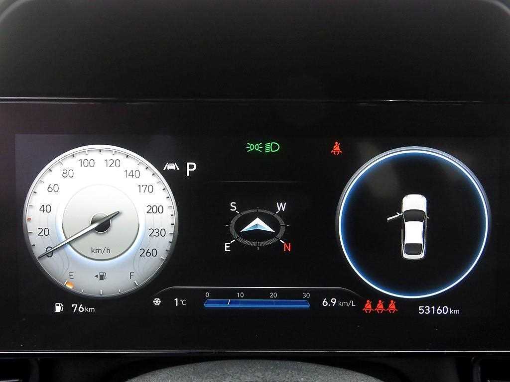 HYUNDAI Avante - Vista 12