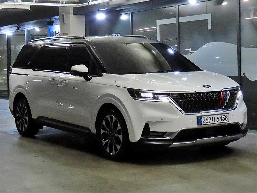 KIA Carnival - Vista 2