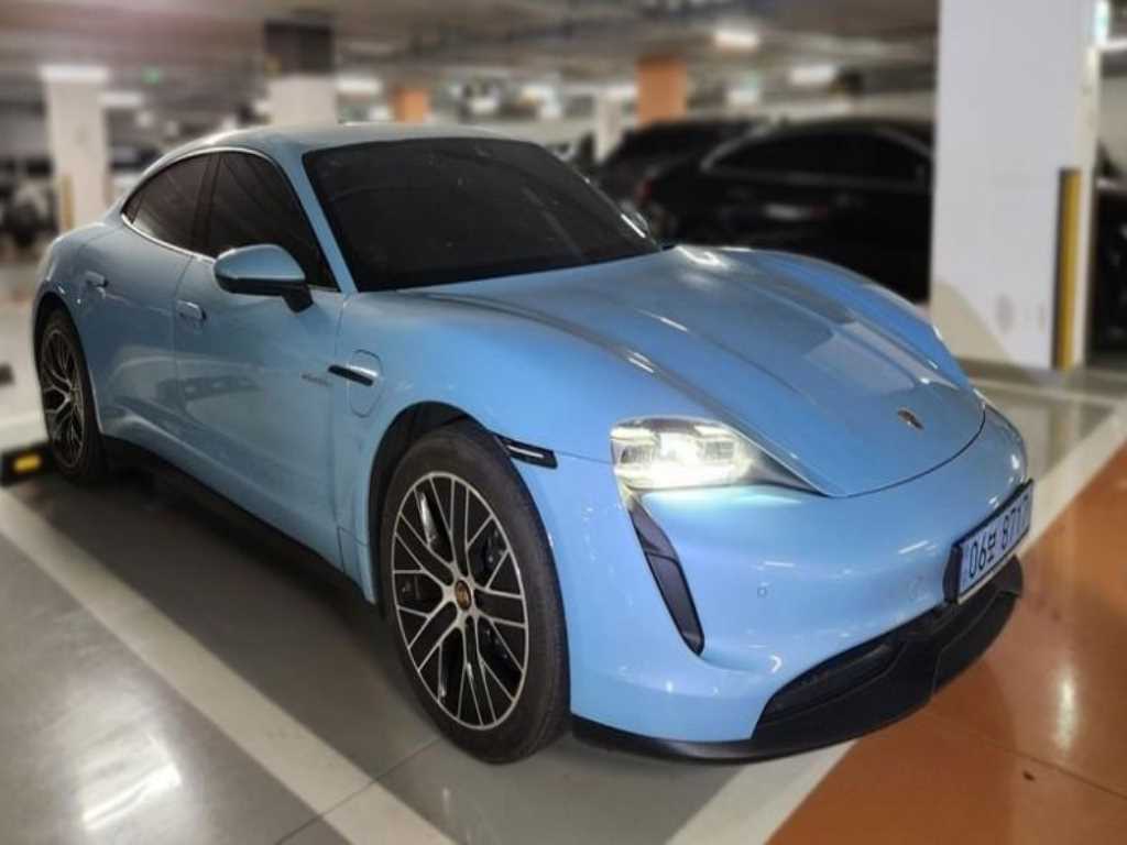 Porsche Taycan - Vista 4