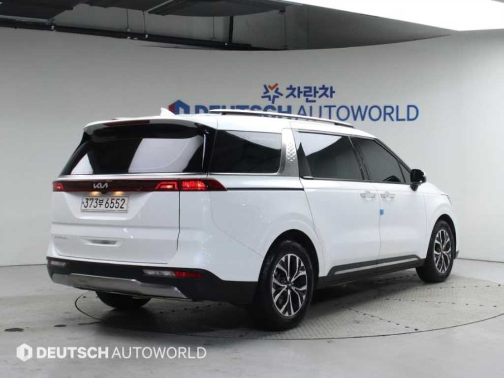 KIA Carnival - Vista 4