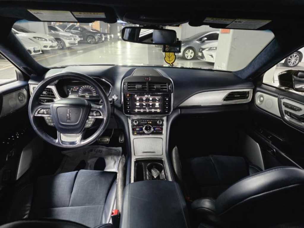 Lincoln Continental - Vista 4