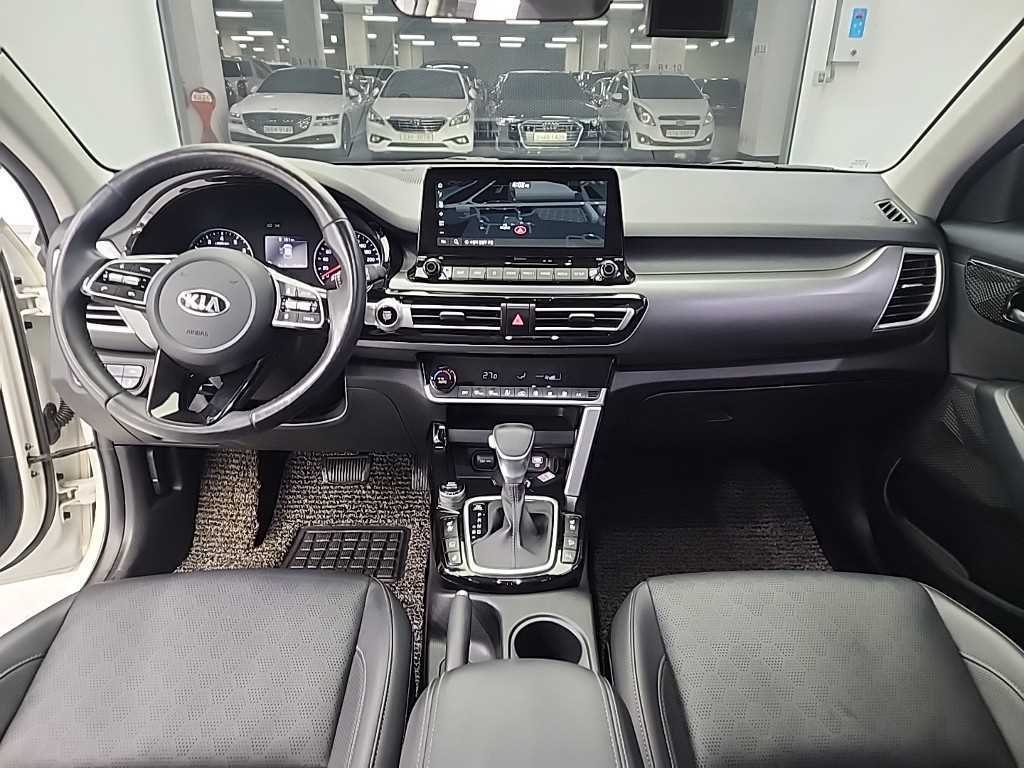 KIA Seltos - Vista 7