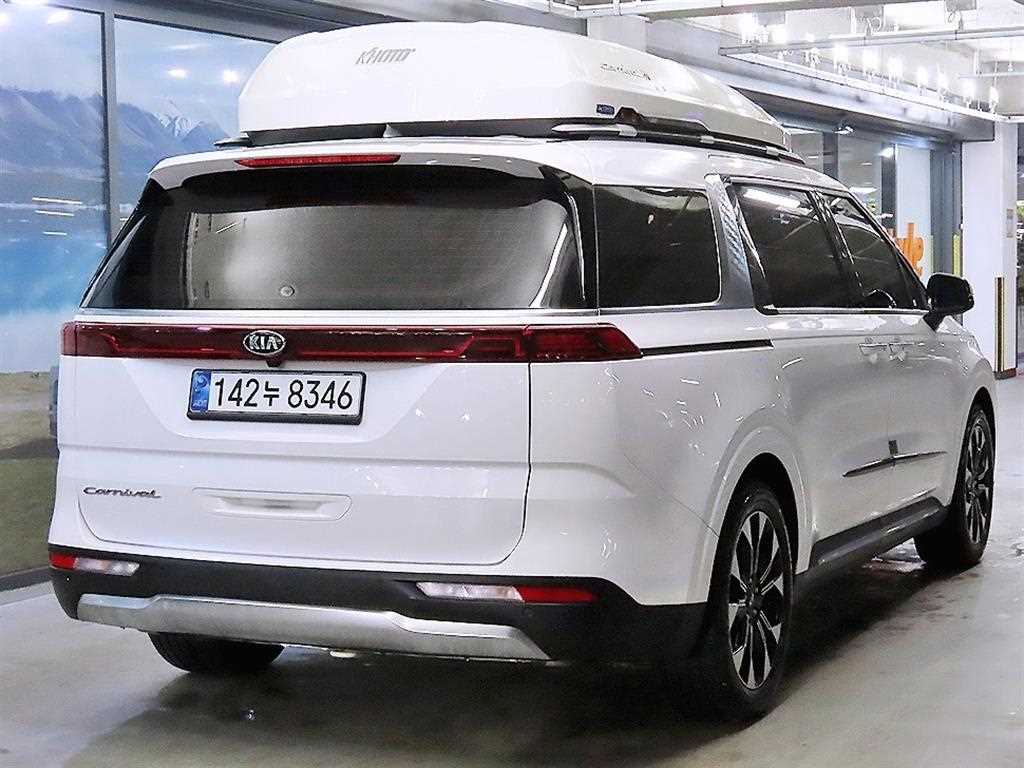 KIA Carnival - Vista 4