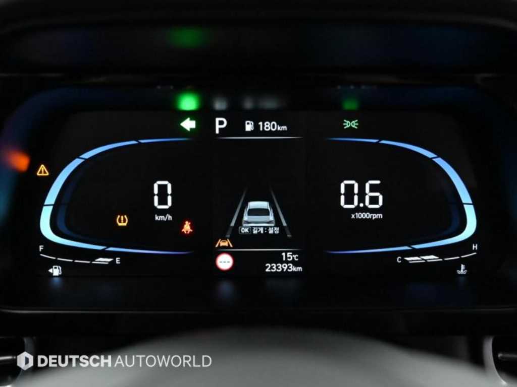 HYUNDAI Avante - Vista 8