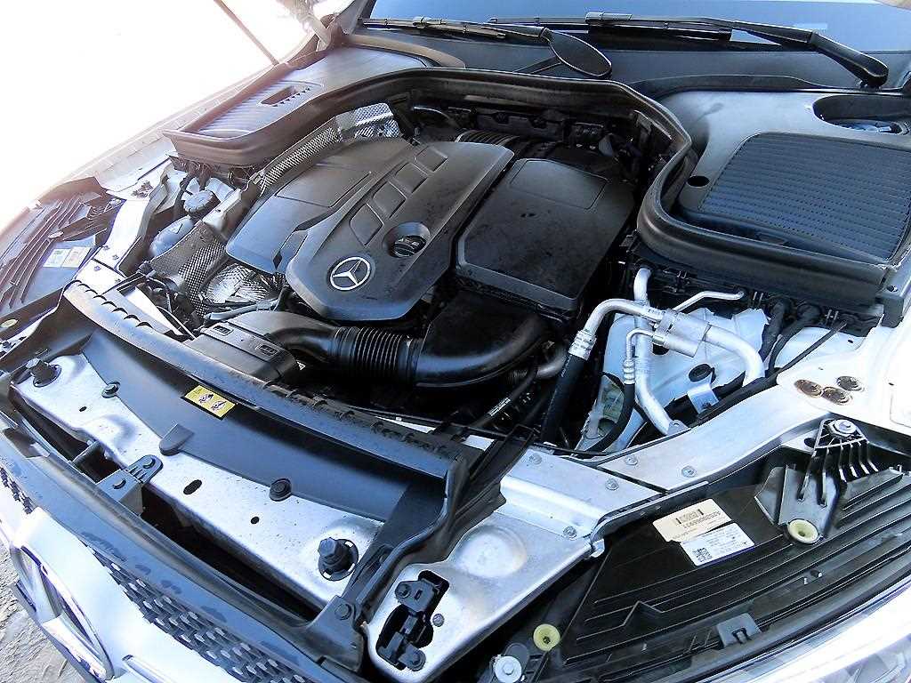 Mercedes Benz GLC Class 2020 Blanco - Importación desde Corea - HF Imports Iquique - Foto 19