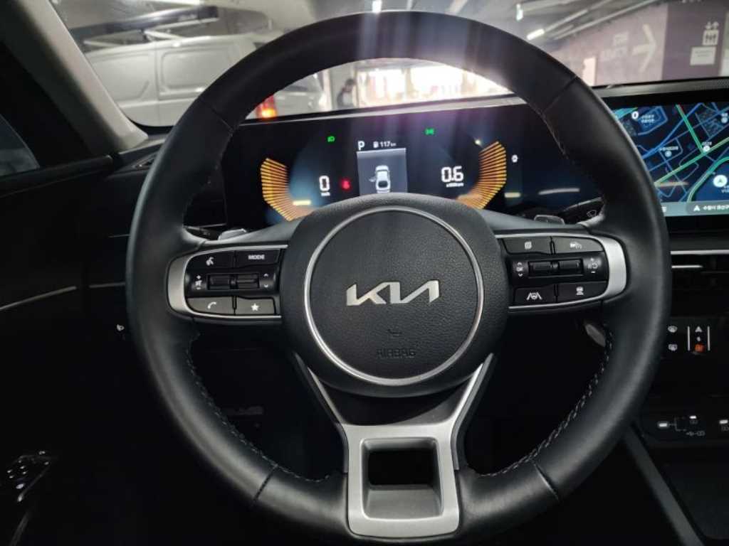 KIA K5 - Vista 6