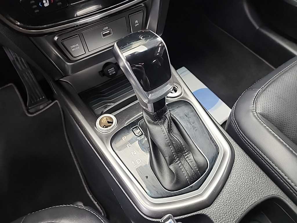 Ssangyong Tivoli - Vista 8