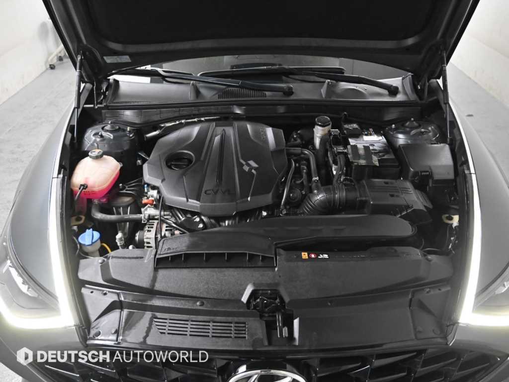 HYUNDAI Sonata - Vista 6