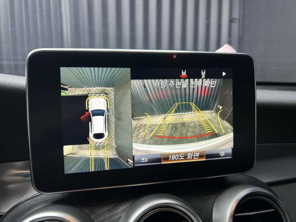 Mercedes Benz GLC Class - Vista 12