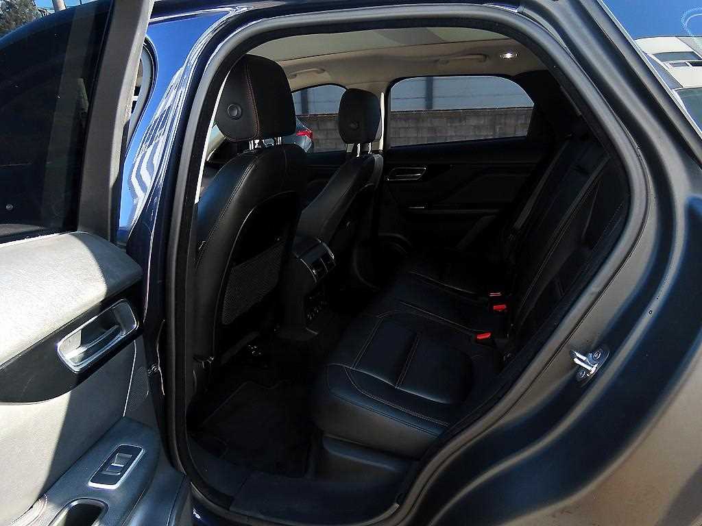 Jaguar F-PACE - Vista 6