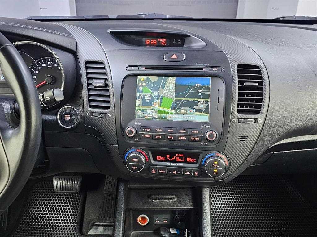 KIA K3 2014 Blanco - Importación desde Corea - HF Imports Iquique - Foto 14