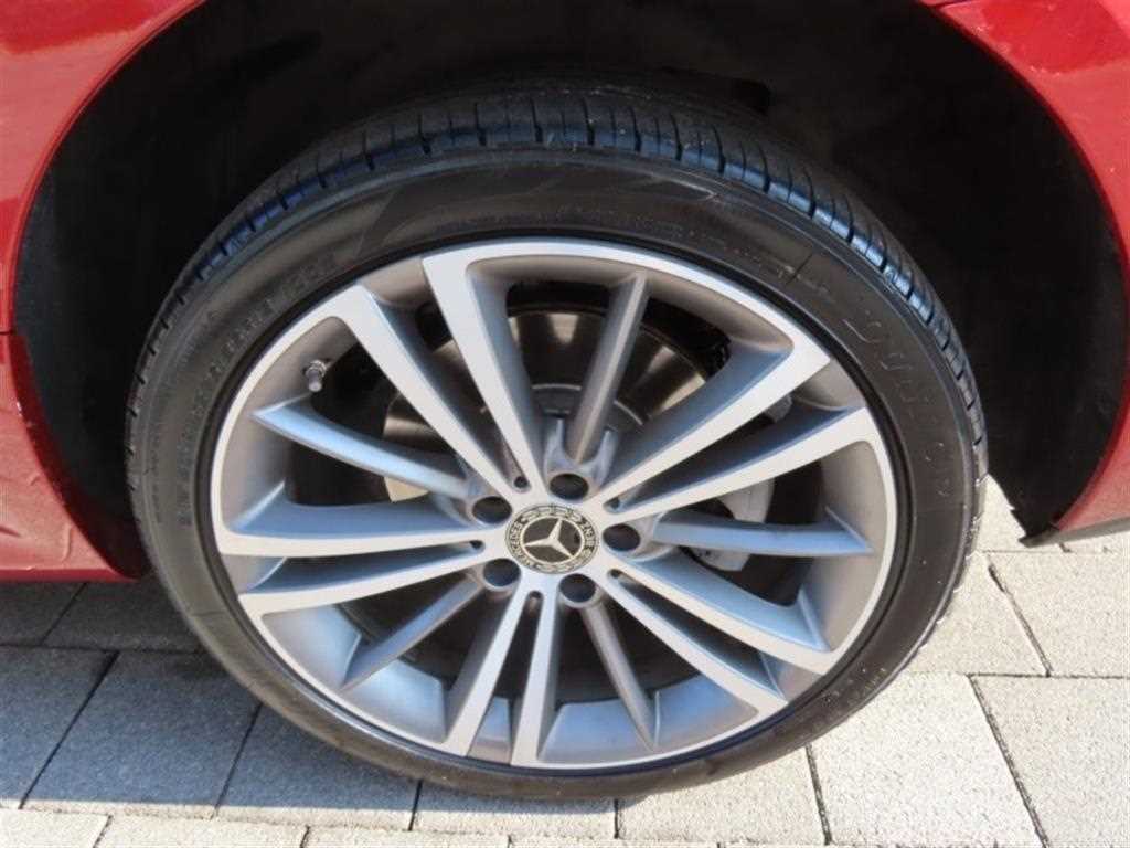 Mercedes Benz CLS Class - Vista 9