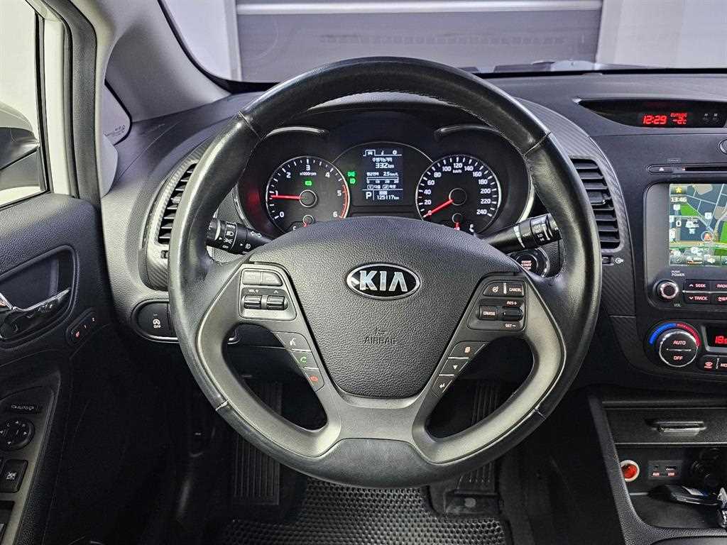 KIA K3 2014 Blanco - Importación desde Corea - HF Imports Iquique - Foto 13